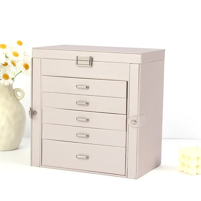 

Шкатулка для украшений из искусственной кожи