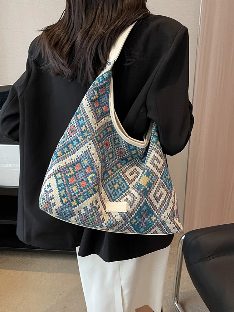 

Canvas Bag Women's High Capacity 2023 New Summer Versatile Vintage Printed Shoulder Bag Textured Woven Commuter Bucket Tote Bag