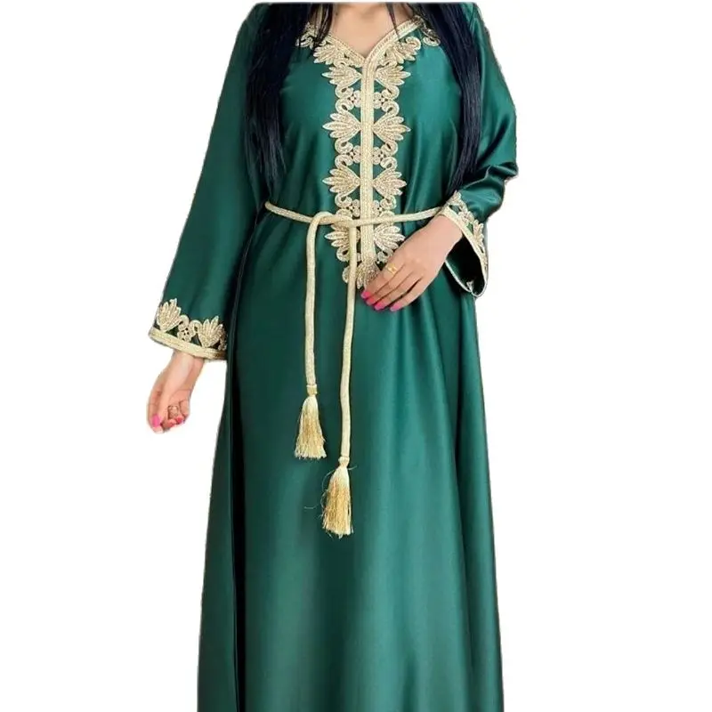 Купи Satin Maxi Dress for Women Elegant Ethnic Embroidery Gilding Jalabiya Muslim Dubai Arabic Moroccan Kaftan Robe Green за 1,021 рублей в магазине AliExpress