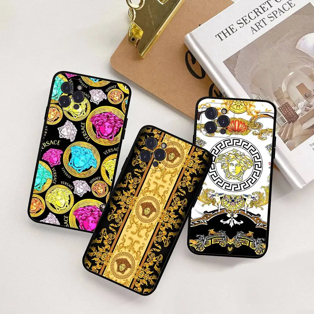 Фото Модный и роскошный чехол V-Versace для iPhone 17 16 15 14 13 12 11 Pro Max Plus Mini, силиконовый, черный №5