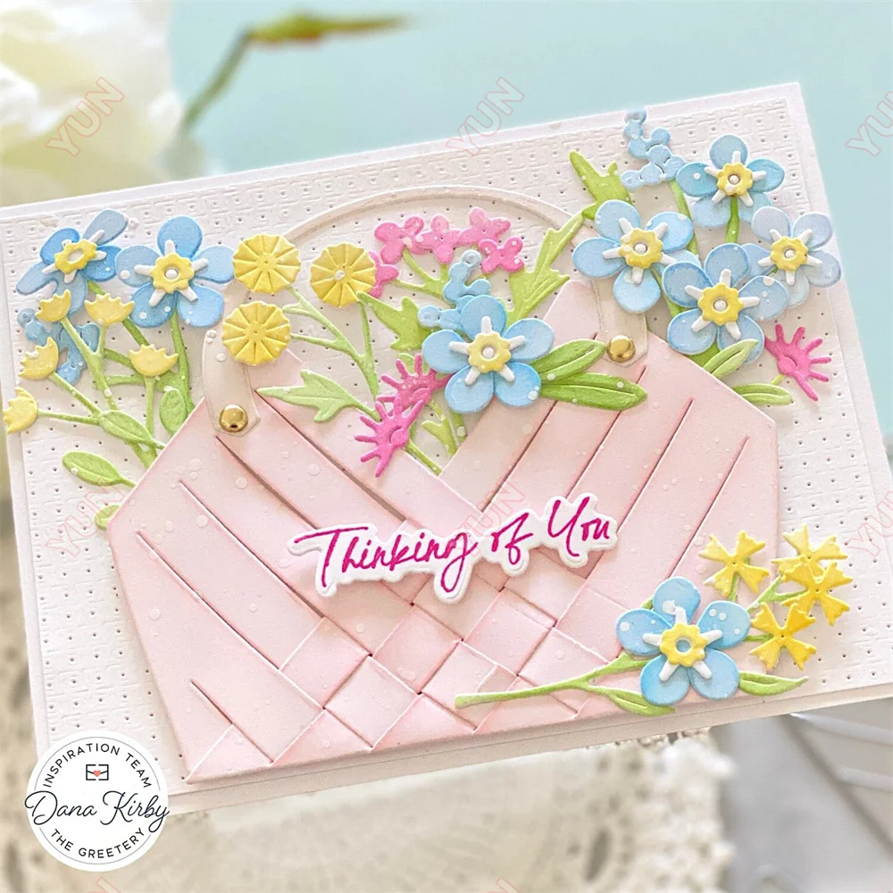 Весенние снежные капли пасхальные растения сиреневые корзины металлические