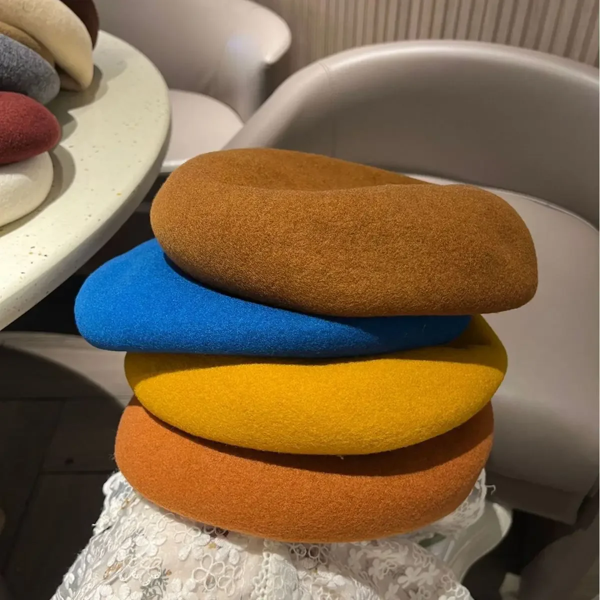 Винтажный британский однотонный шерстяной берет большой размер женская