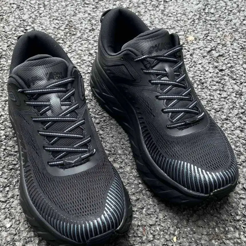 Unisex outdoor BONDI 7 Thick sole shockproof breathable anti-slip Marathon running shoes men women walking jogging shoes