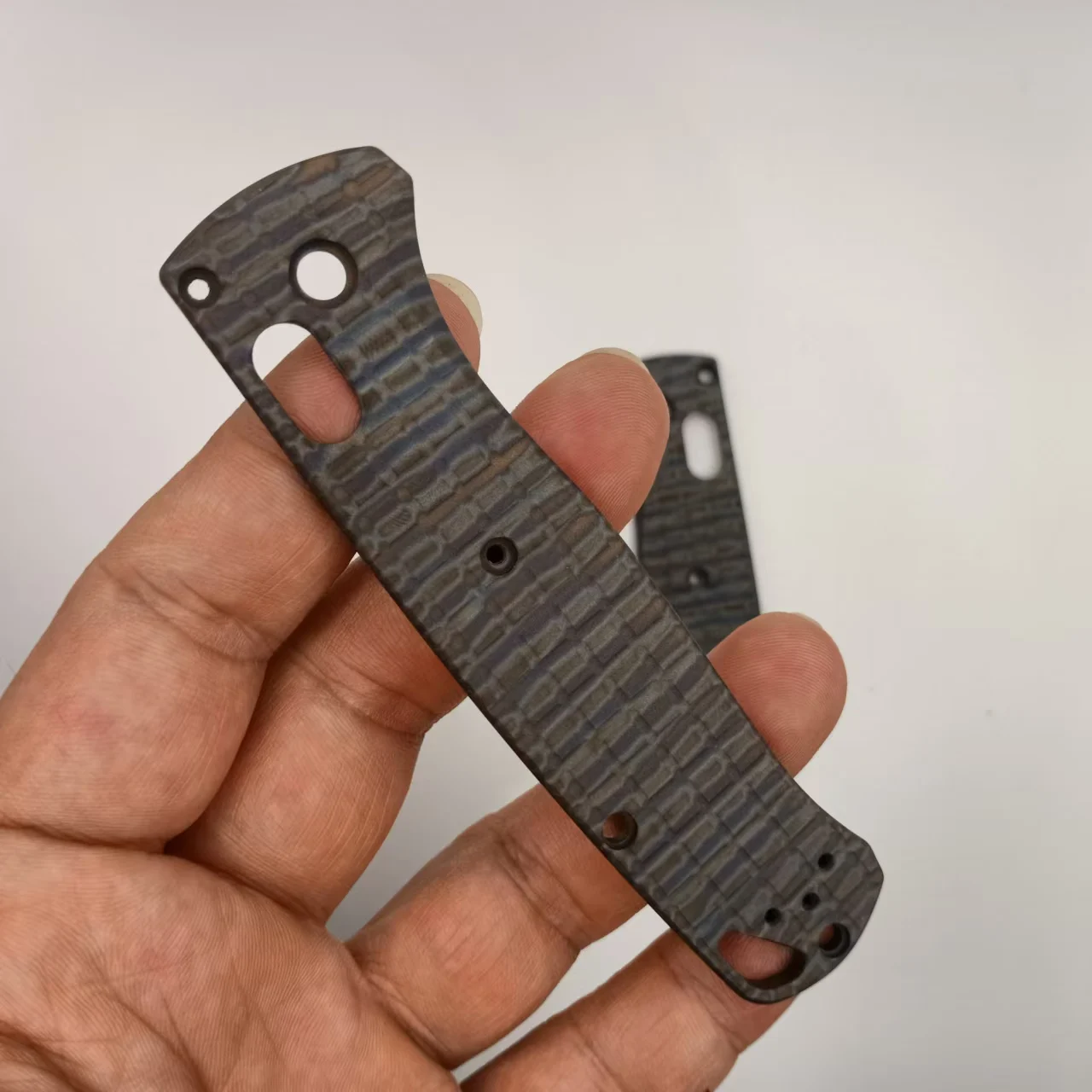 1 пара горящих титановых весов с ручкой и рисунком тигра для Benchmade Bugout 535