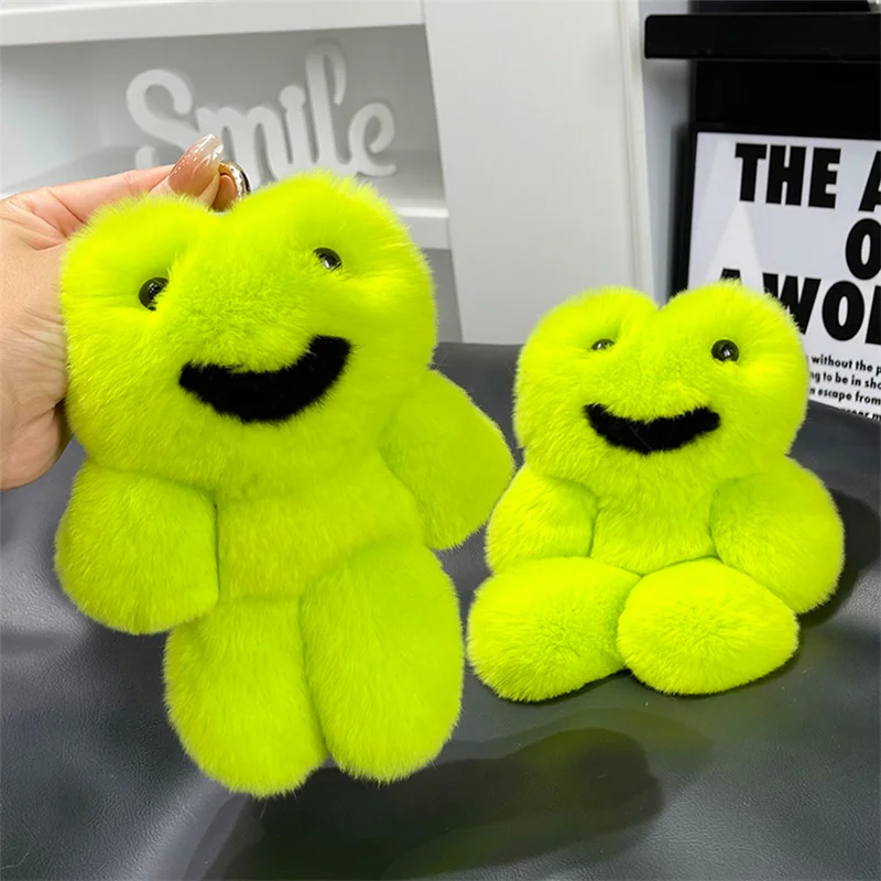 

Women's Luxury Fur Pendant Rex Rabbit Fur Frog Key Pendant Big Green Frog Toy Girl Charm Gift Car Accessories Pendant