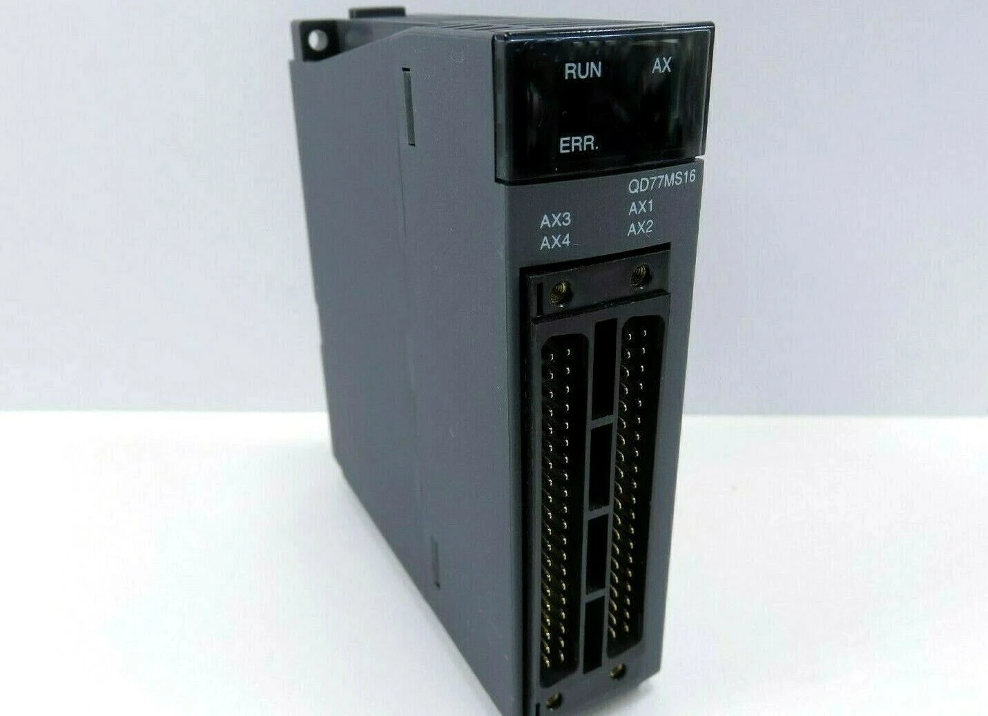 Бывший в употреблении QD77MS16 на складе готовый к доставке один pscchen