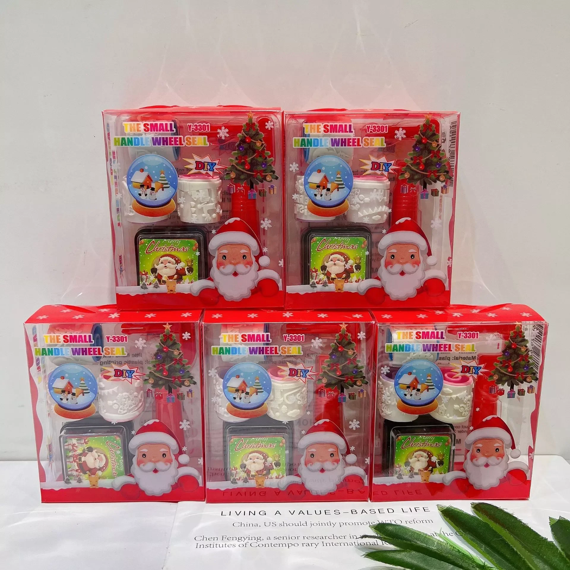 

1PC New Christmas Roller Seal Elementary School Children's Kindergarten Teacher Reward Gift Seal Small Gift