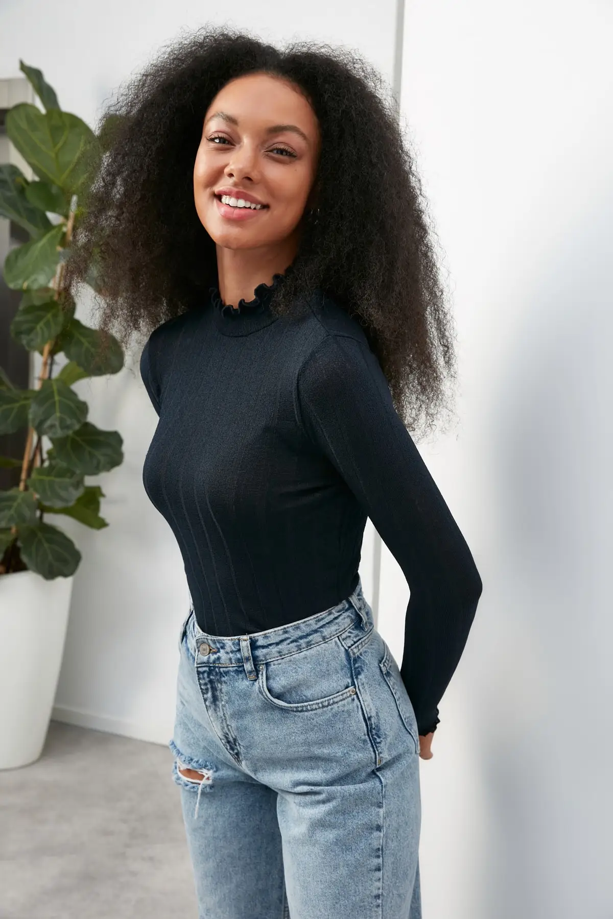 Trendyol Sheer Neckline Ribbed Knitted Blouse TWOAW22SW2251