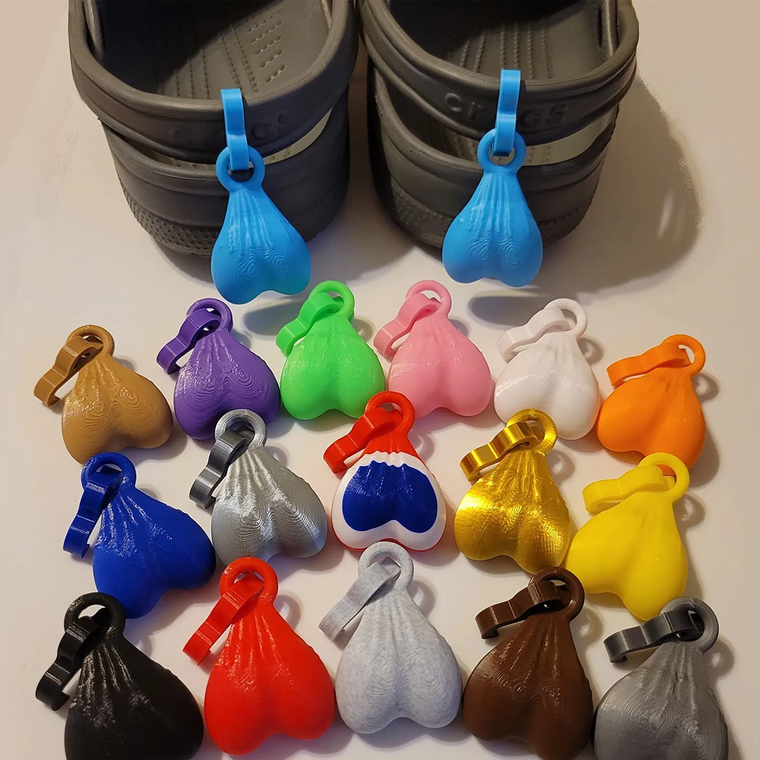 

Nuts Balls Hole Shoes Hanger Shoes Buckle Slipper Decoration Pendant Decoration Ornament For Croc Shoe Accessories For Kids Gift