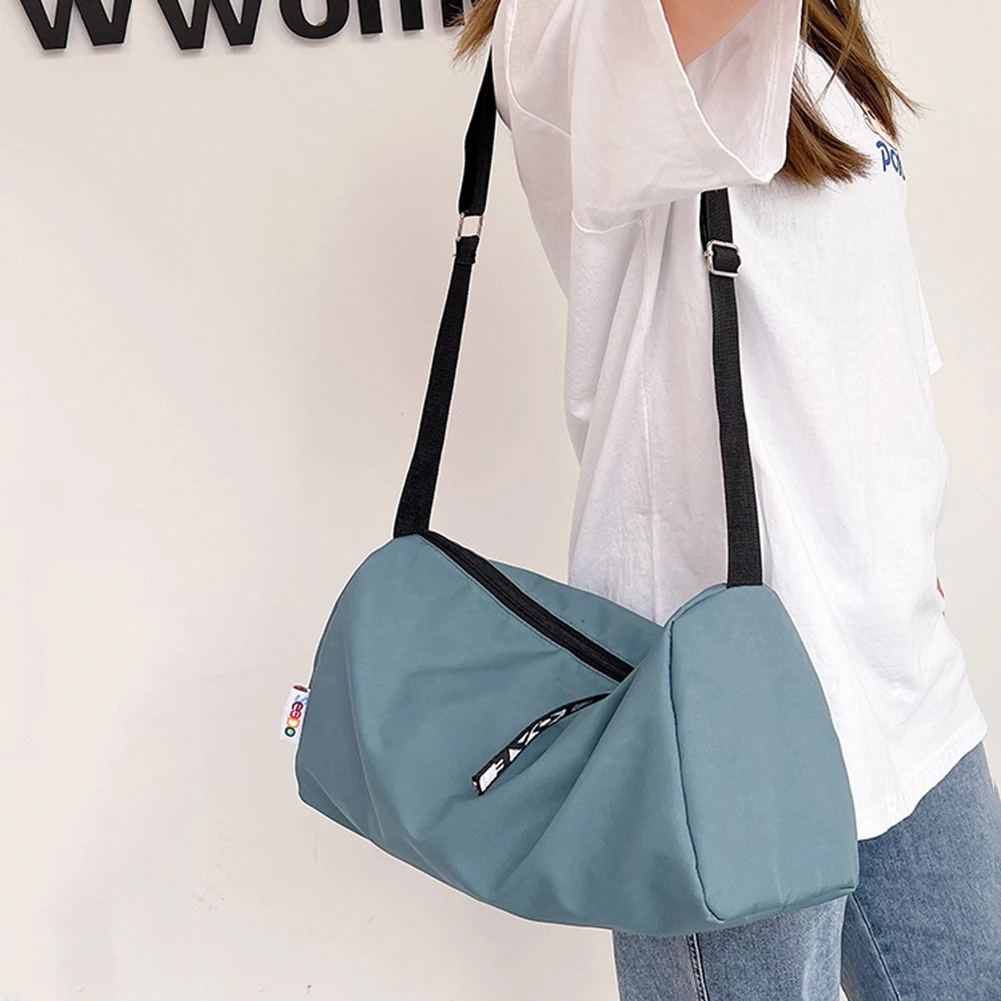 Многофункциональная дорожная сумка портативная спортивная с несколькими