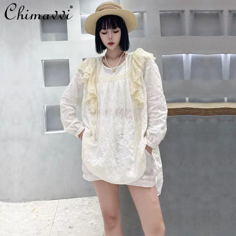 

European 2022 New Summer Cotton and Linen Shirt Women's Fashion Design Stitching Lace Flying Sleeves Loose Temperament Top