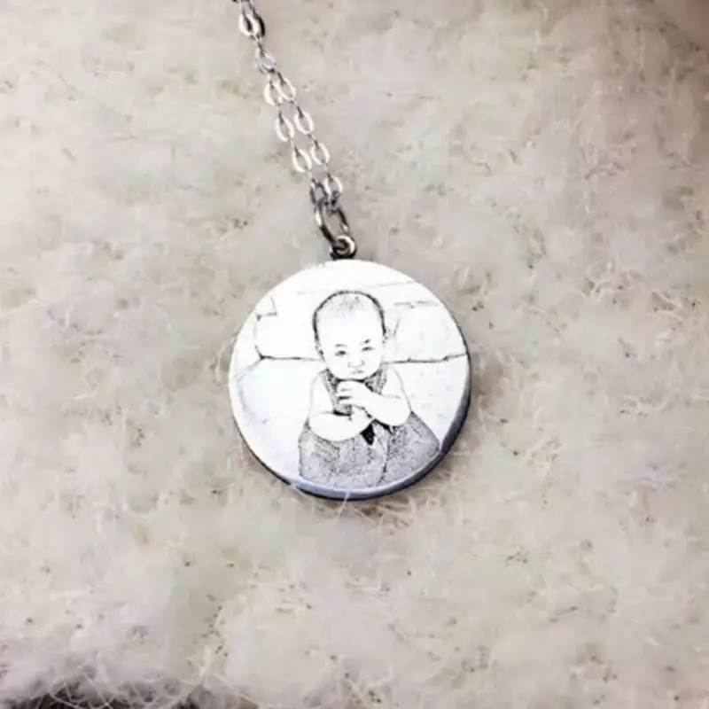 HIBODY Custom Photo Portrait Necklace Personalized Baby Drawing Best Father's Day Gift Stainles Steel Engraved Jewelry