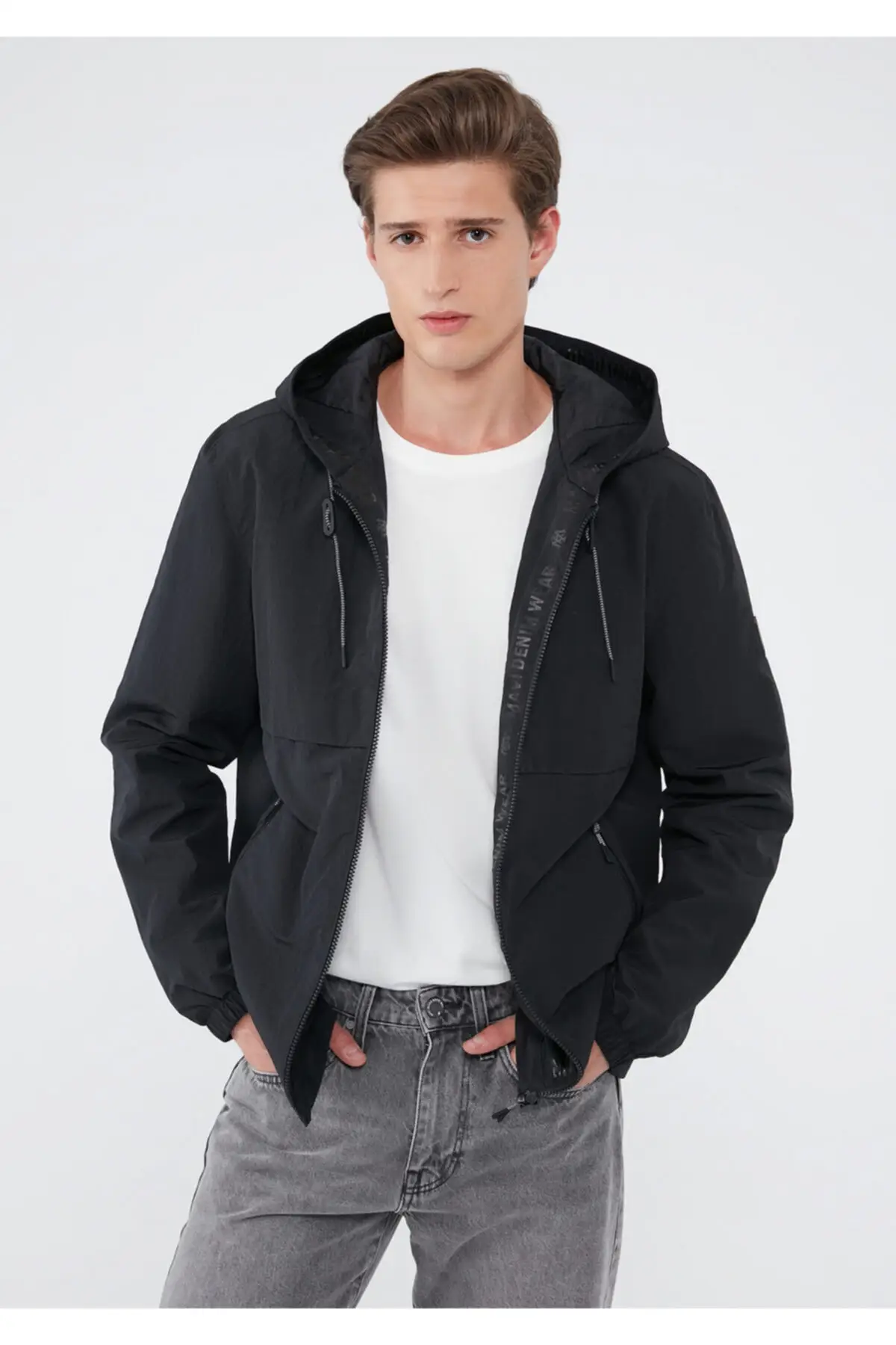 Zippered Black Jacket Regular Fit / Regular Cut 010412-900
