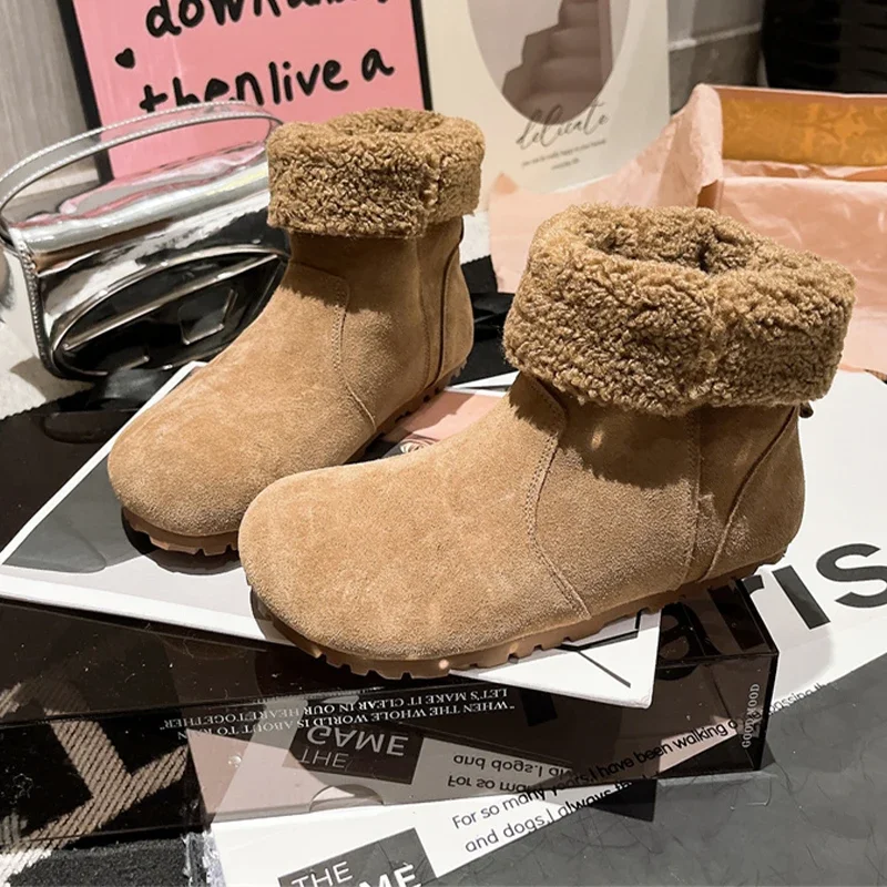 Женские зимние ботильоны на меху плоской подошве замшевые повседневные туфли