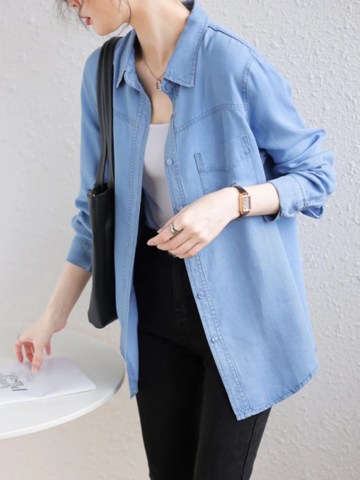 Дизайнерская рубашка из джинсовой ткани для женщин Новинка весна-осень 2024