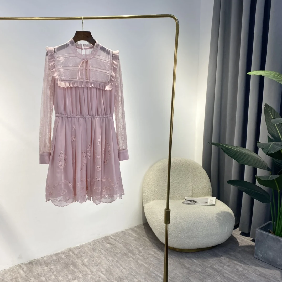 

2022 Spring New Top Quality Girl Sweet Style Ruched Collar Hollow Out Eyelets Embroidery Long Sleeve Pink Lace Chiffon Dress