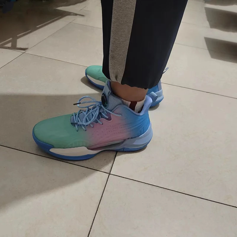 Luminous Basketball Shoes For Men And Women With New Color Matching Friction Noise Non-slip Wear-resistant Large Size