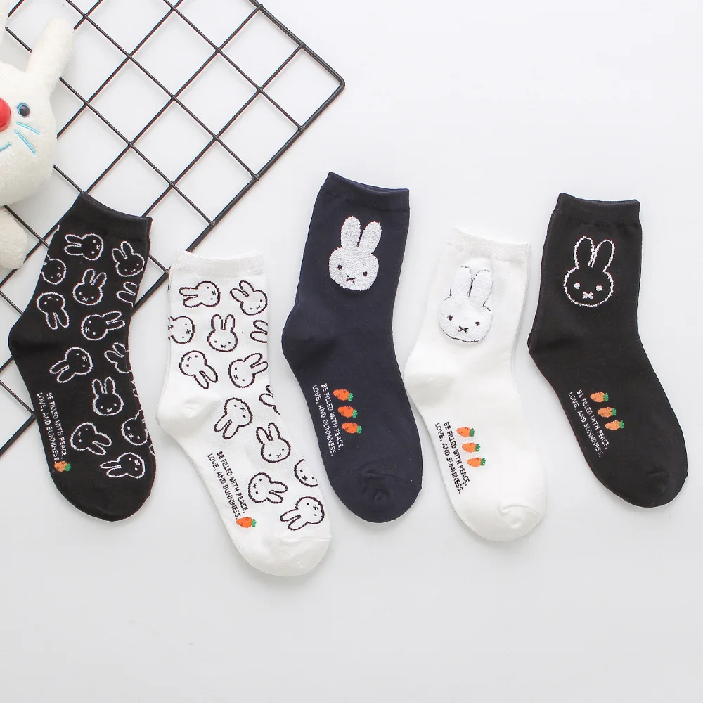 Фото Новые повседневные женские носки Miffy с мультяшным рисунком, носки средней длины, забавные очень милые носки для девочек, осенне-зимние носки для женщин №1