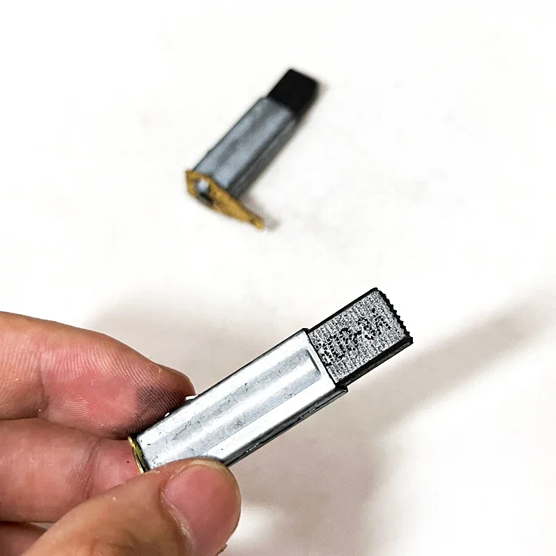 Угольная щетка двигателя для автомобильных мойщиков Elion аксессуары HC8030F-LV HC8030B-LV