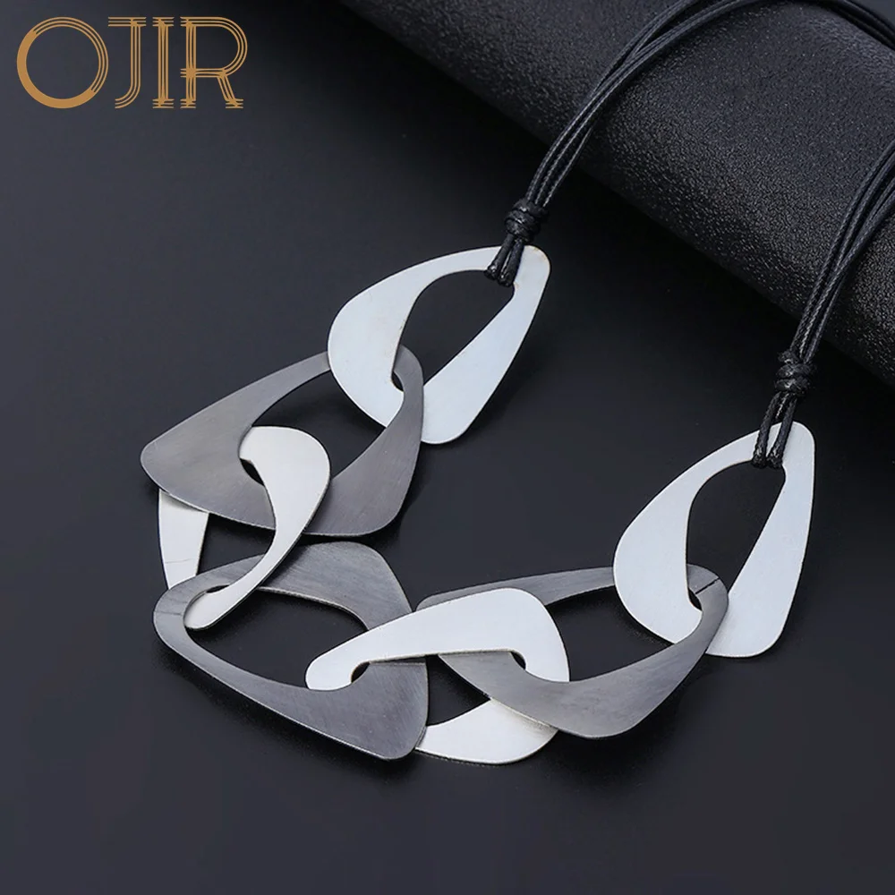 

New in Neck Chokers Necklace for Women Statement Jewelry Chains Suspension Pendants Geometric Goth Accessories Trending Products