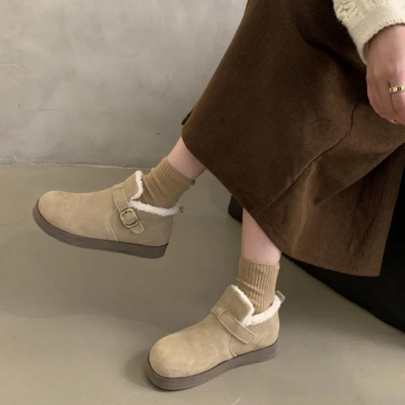 Брендовые дизайнерские зимние ботинки с лаконичным ремнем и пряжкой женские на