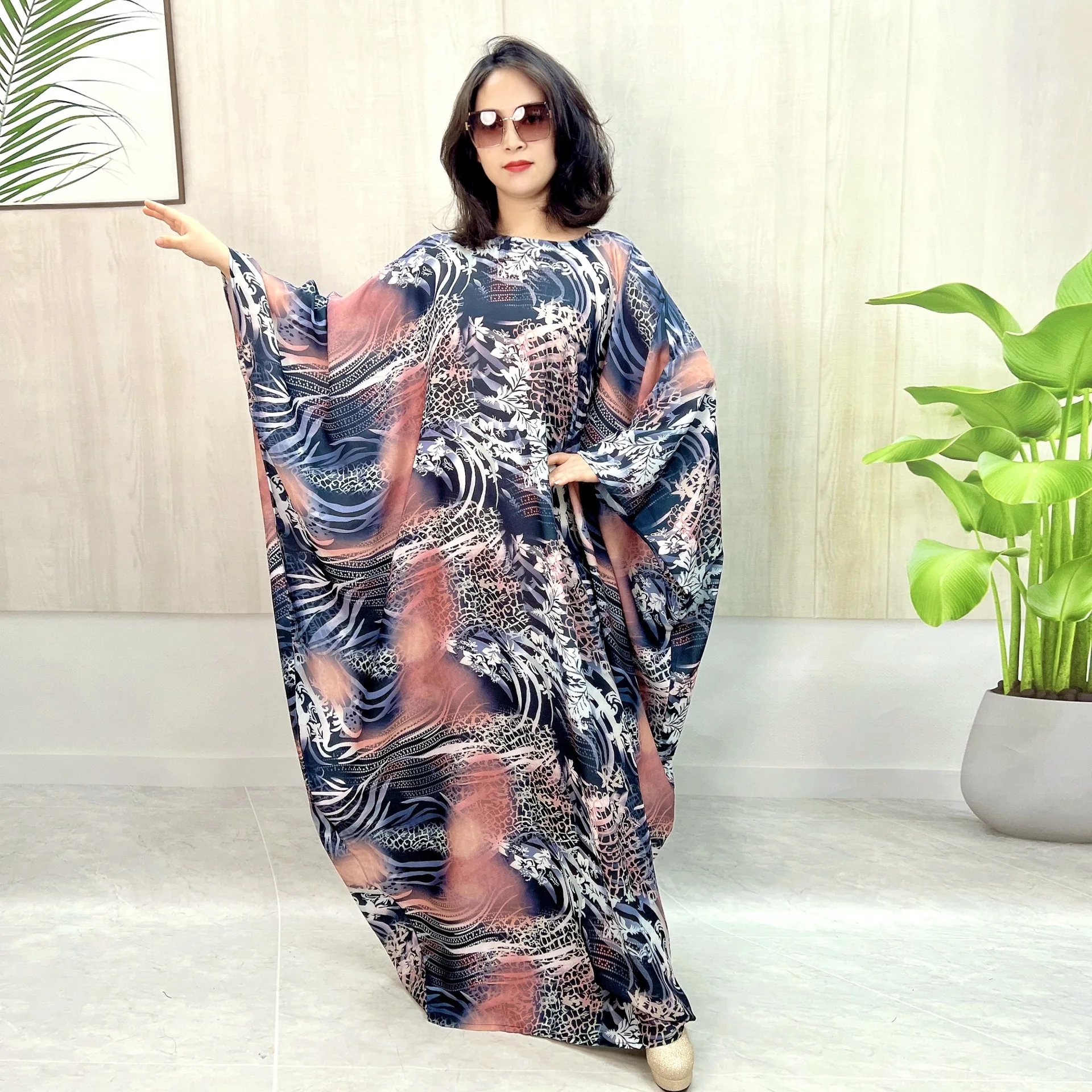

Wepbel Muslim Abaya Robe Gown Women Ramadan Caftan Islamic Clothing Batwing Sleeve Kaftan Print Loose Big Hem Islamic Robe Abaya