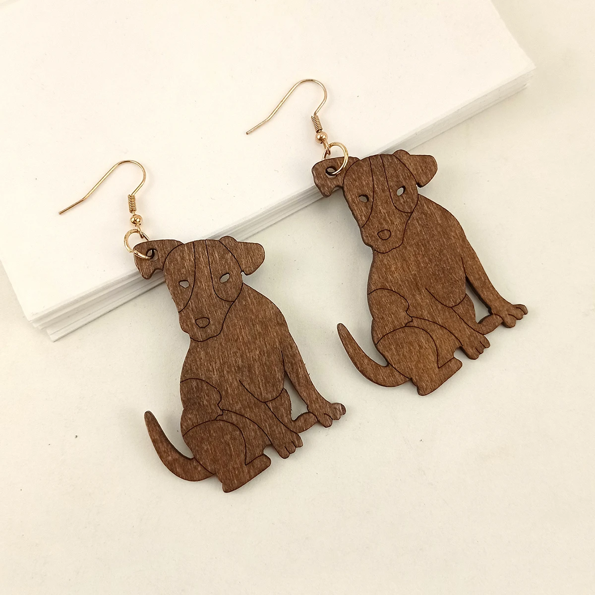 

Women Wood Cute Dog Pet Animal Drop Pendant Earrings Female Girls Casual Statement Aretes Jewelry Brincos Female Hook Earwear