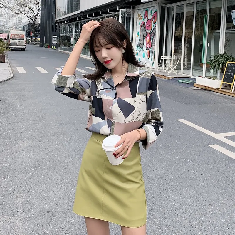 

2022 Spring Korean Chic Retro Contrast Print Blouse Chiffon Geometric Casual Shirts Streetwear Tops
