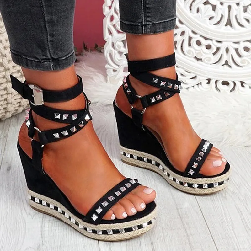 

Plus Size 43 Woman Shoes Wedges Sandals Thick Bottom Peep Toe Ladies Cross-tied Slides Rivet Fashion Platform High Heels