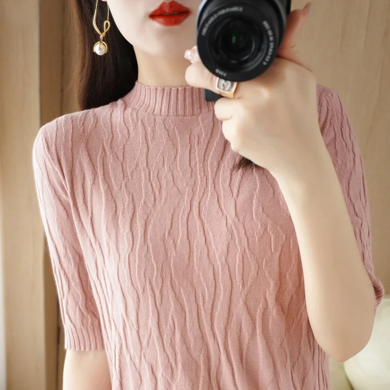 

Женский короткий кашемировый свитер с рукавом и круглым вырезом