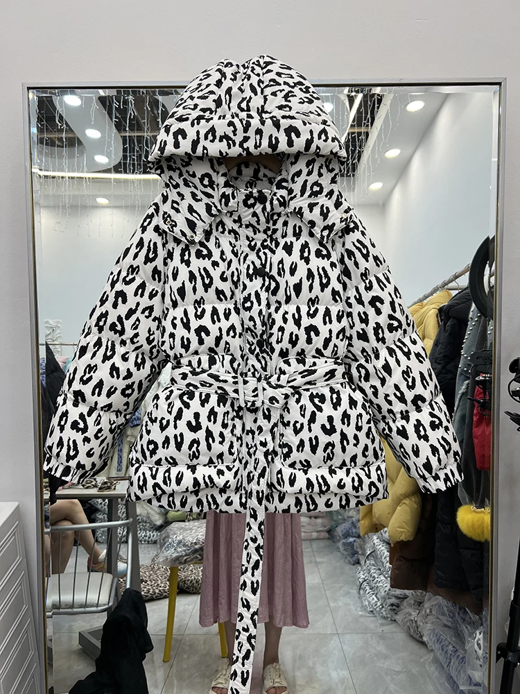 2022 New Fashion Leopard Print Loose Puffer Jacket Women Long Sleeve Zipper Sash Tie Up Hooded Duck Down Short Overcoat