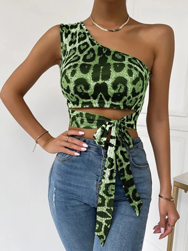 

Woman Summer Elegant One Shoulder Sleeveless Party Blouse Sexy Diagonal Collar Cutout Lace-Up Shirt Vintage Leopard Slim Top
