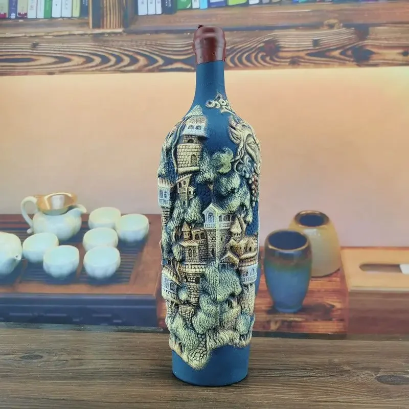 Грузинский глиняный горшок полусладкое красное вино украшенный керамикой