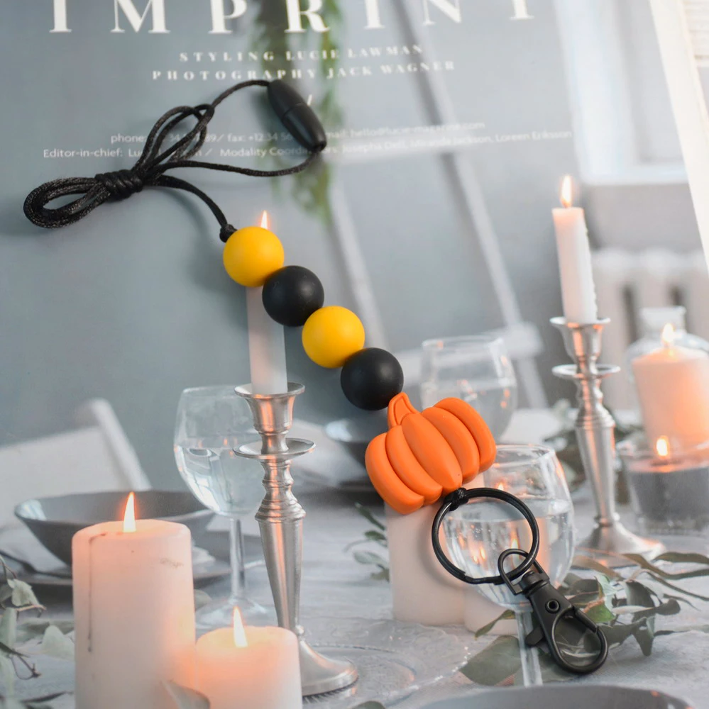 

1PC Cute Halloween Pumpkin Bat Teacher Lanyard Silicone Beads Autumn Fall Badge Teacher Gift Lanyard for ID Badges or Keys