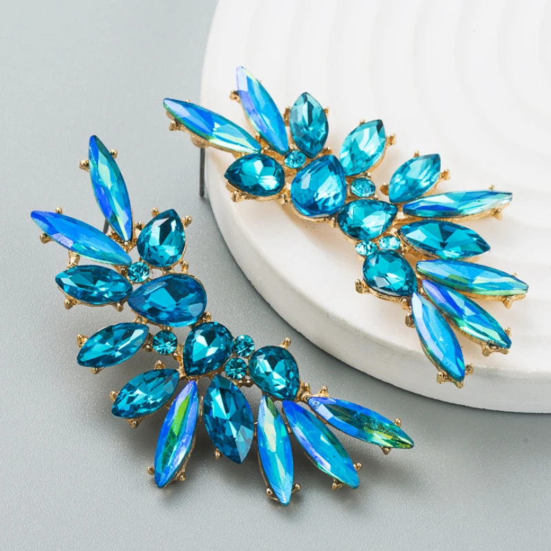 

Fashion Exaggerated Colored Wing-Shape Earrings for Woman Party Banquet Jewelry