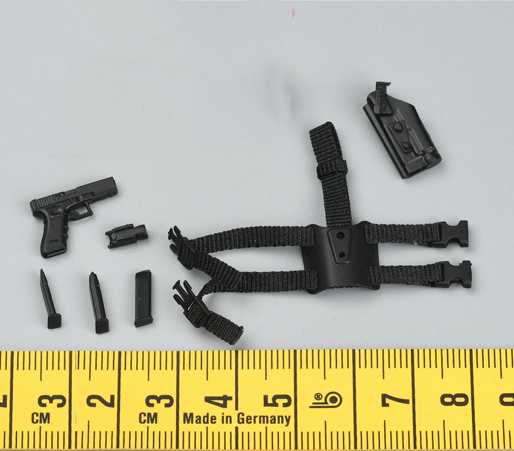 

SoldierStory 1/12 SSM002 Special Duty Unit Hong Kong Police Force Assault Team G17 Pistol Magazine Pouch Set For 6inch Action