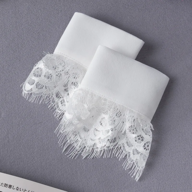 

Women White Fake Sleeves Hollow Lace Floral Pleated Ruffles False Cuffs Horn Cuffs False Cuffs Sweater Blouse Apparel Wristband