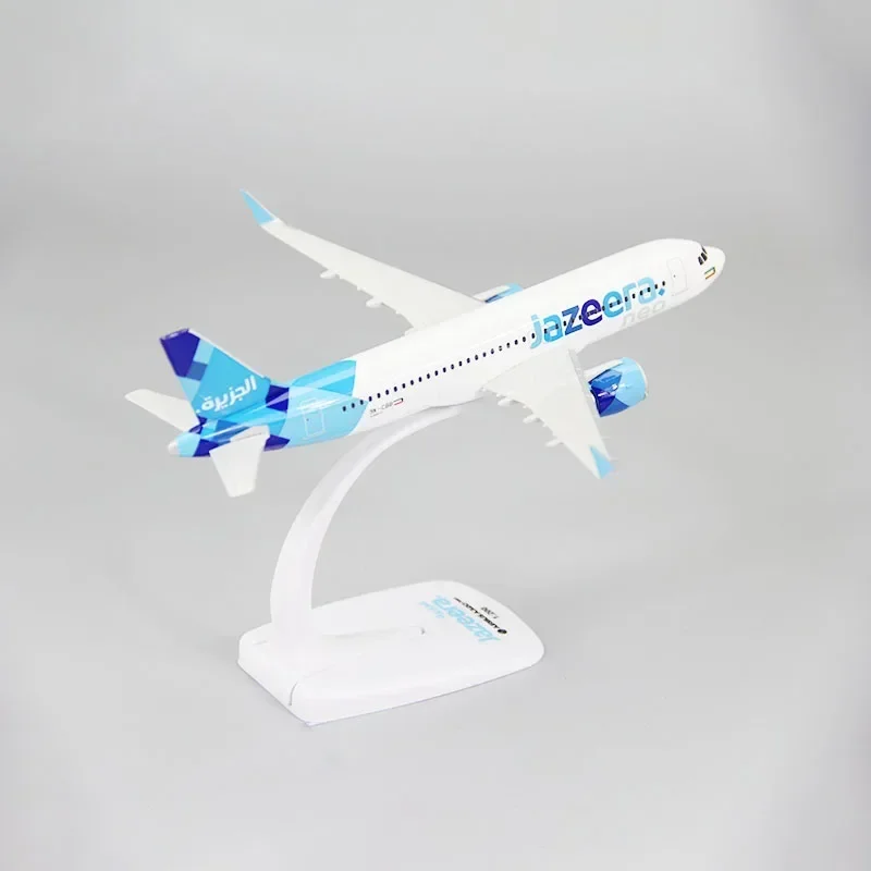 Масштаб 1:200 A320NEO Jazeera Airways ABS пластиковая модель самолета игрушки игрушка в сборе