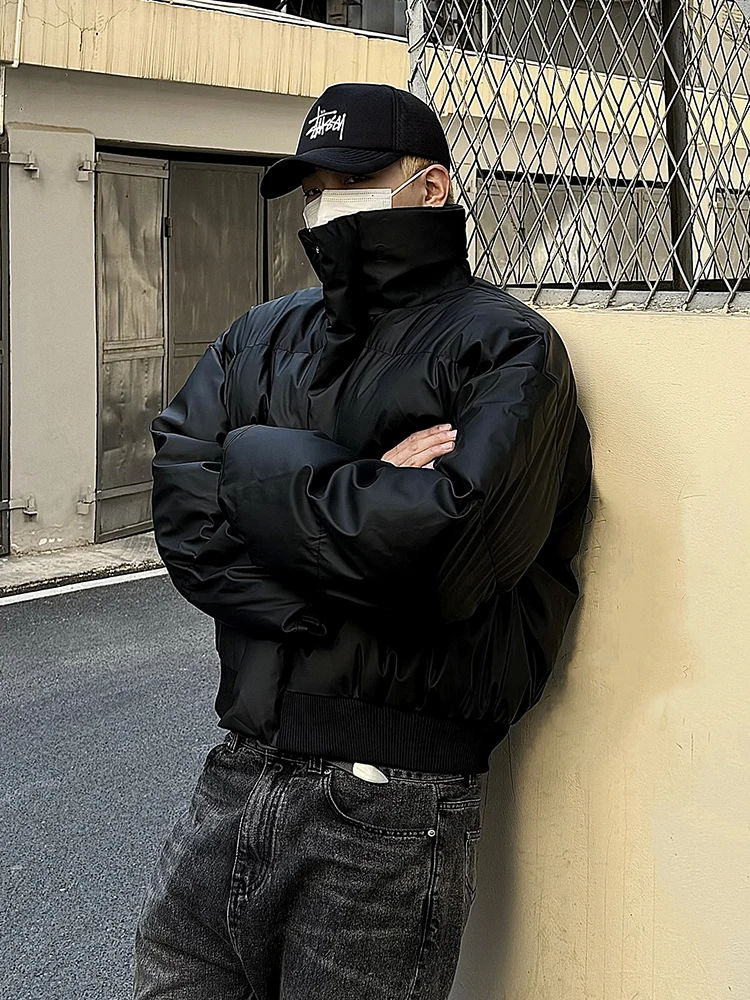 Картонная зимняя короткая пуховая куртка Cleanfit Однотонная широкая на хлопковой