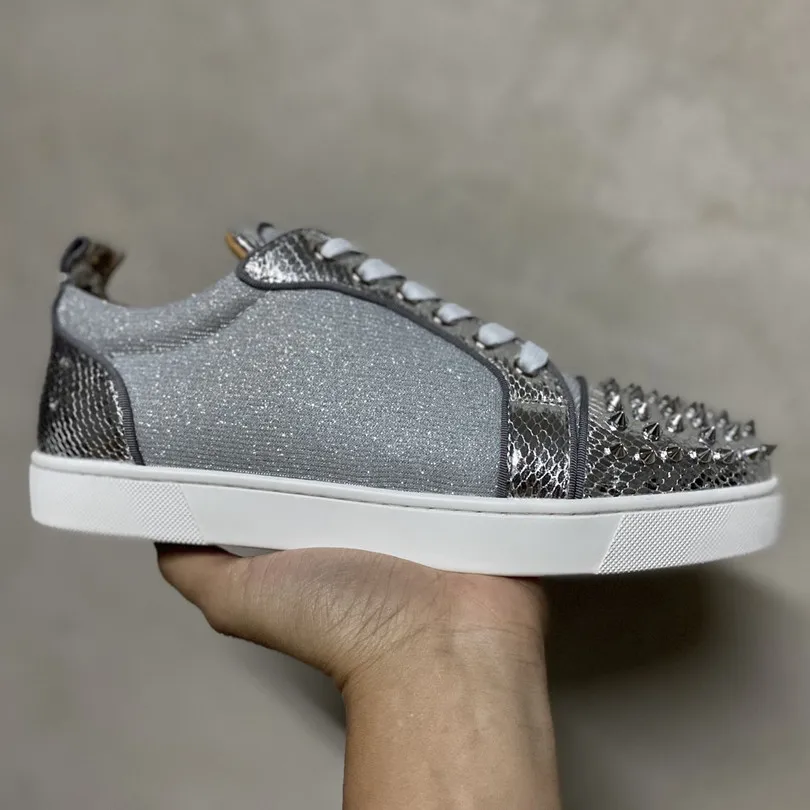 

Unisex Luxury Shoes For Men Fashion Silver Casual Red Soled Spikes Shoes Flats Women Designer Sneakers