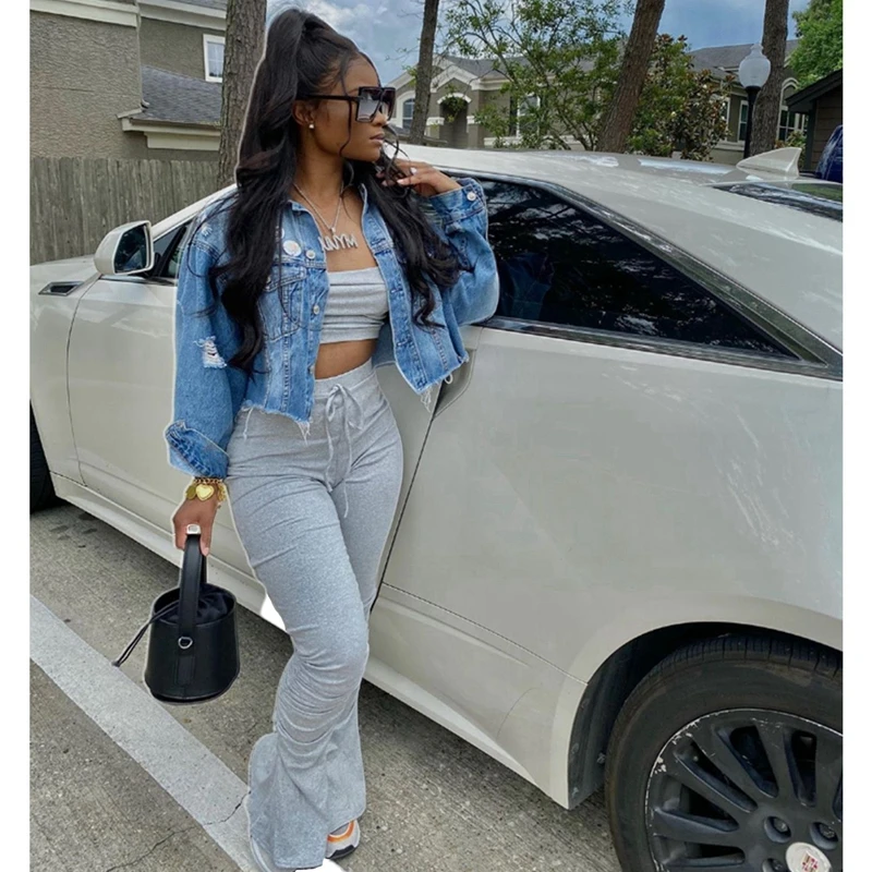 Женский костюм из двух предметов