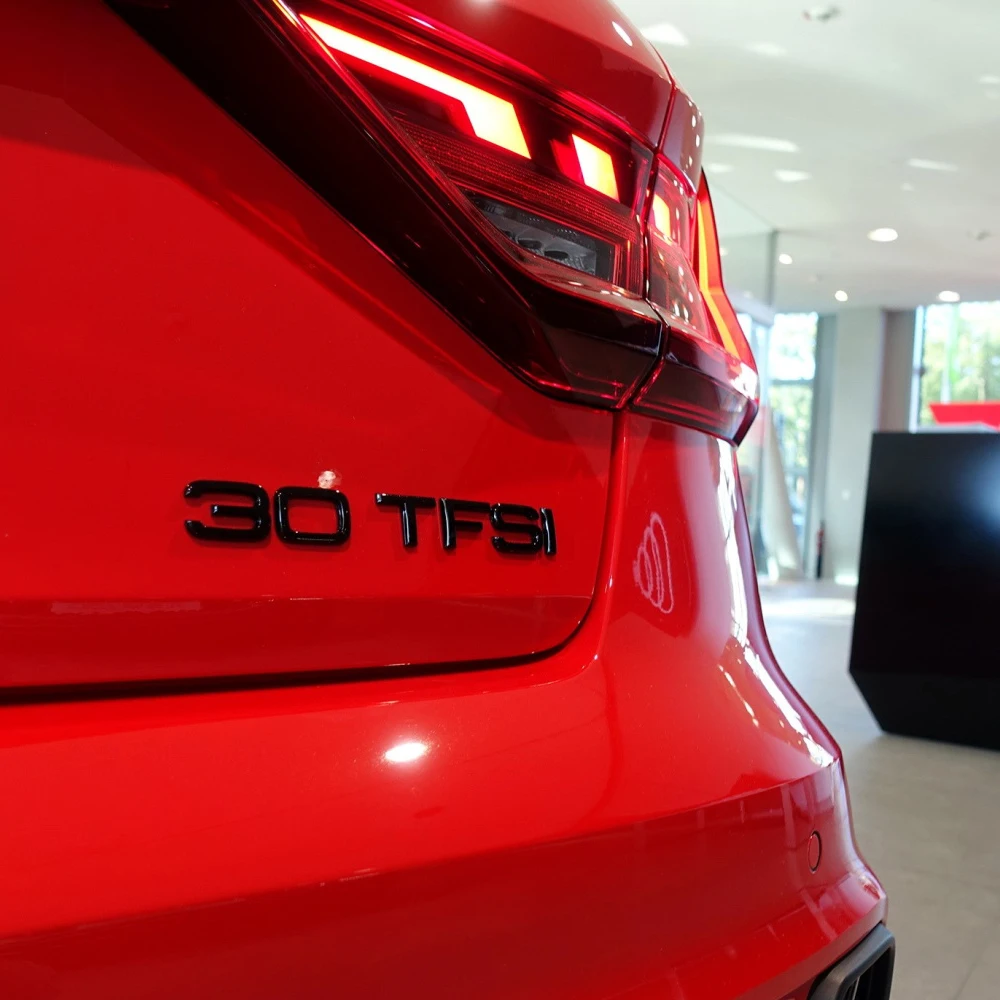 Фото 1 шт. 3D ABS эмблема-наклейка на центральную крышку багажника для Audi A4 B8, A3 8P, A6 C7 8V, B9, B7, B6, C6, A5, Q5 (30, 40, 50, 55, 60 TFSI) №4