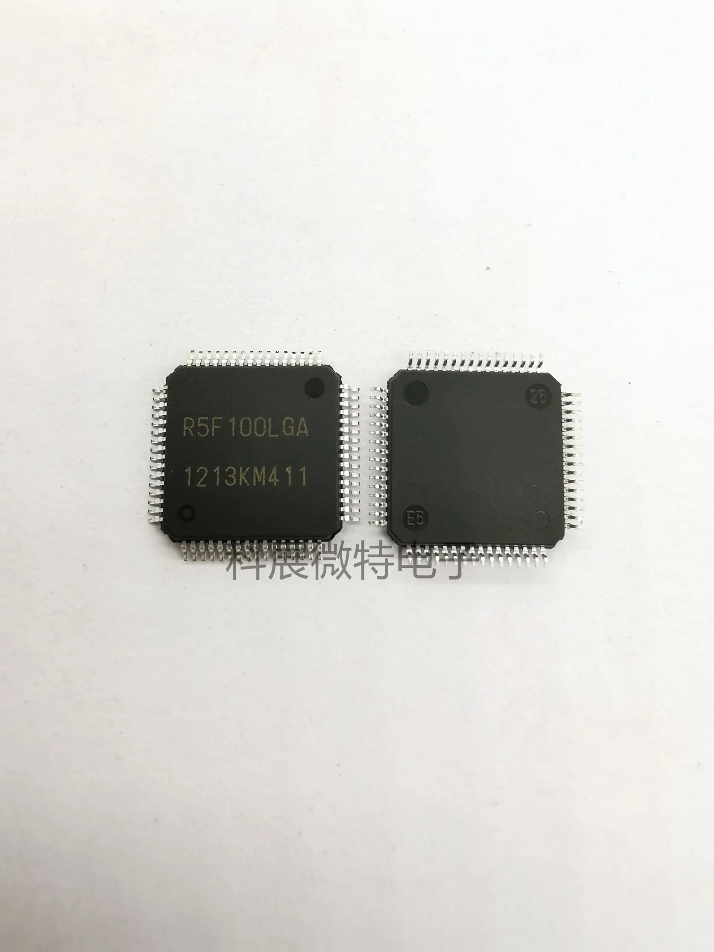 

Оригинальный Новый встроенный чип R5F100LGAFB R5F100LGA