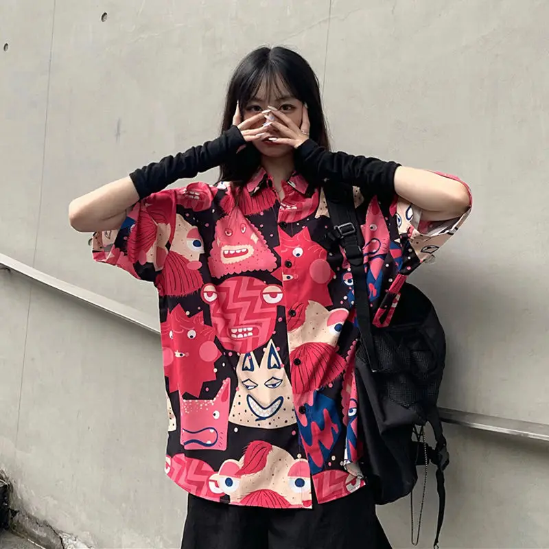 

Men Shirts Summer Korean Style Clothes Vintage Graffiti Print Design Women Short-sleeved Loose Harajuku Button Up Hawaiian Shirt