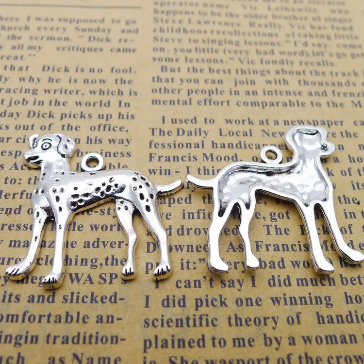 8 шт./лот 28*28 мм Очаровательная собака Очаровательная античная серебряная подвеска для DIY браслет ожерелье ювелирные изделия рукоделие
