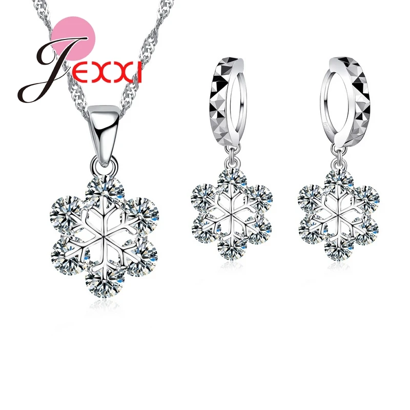 Прекрасный набор ювелирных изделий из стерлингового серебра 925 пробы с фианитами