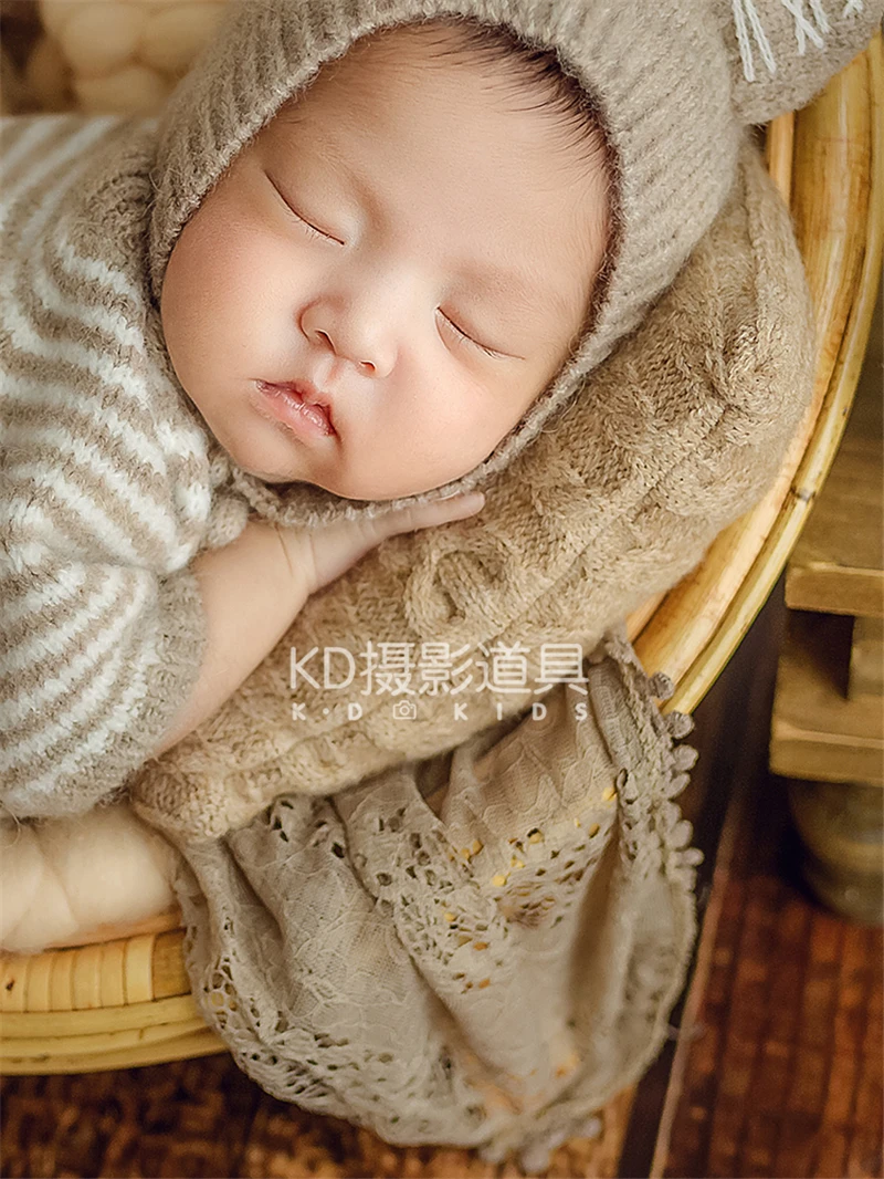 Newborn Baby Photography Props Vintage Rattan Posing Crib Backdrop Knitted Blanket Side Table Fotografia Studio Photo Props enlarge