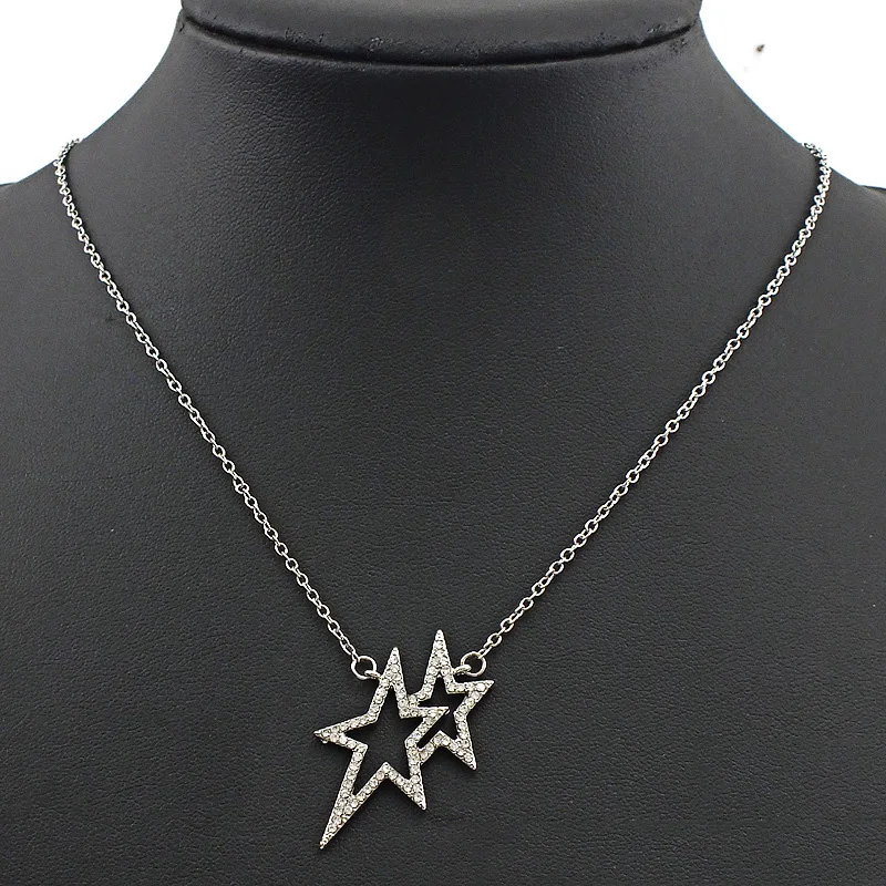 

Fashion Women'S Pentagram Pendant Necklace Guardian Star Diamond Collarbone Chain Alloy Water Wave Chain Wholesale New 2023