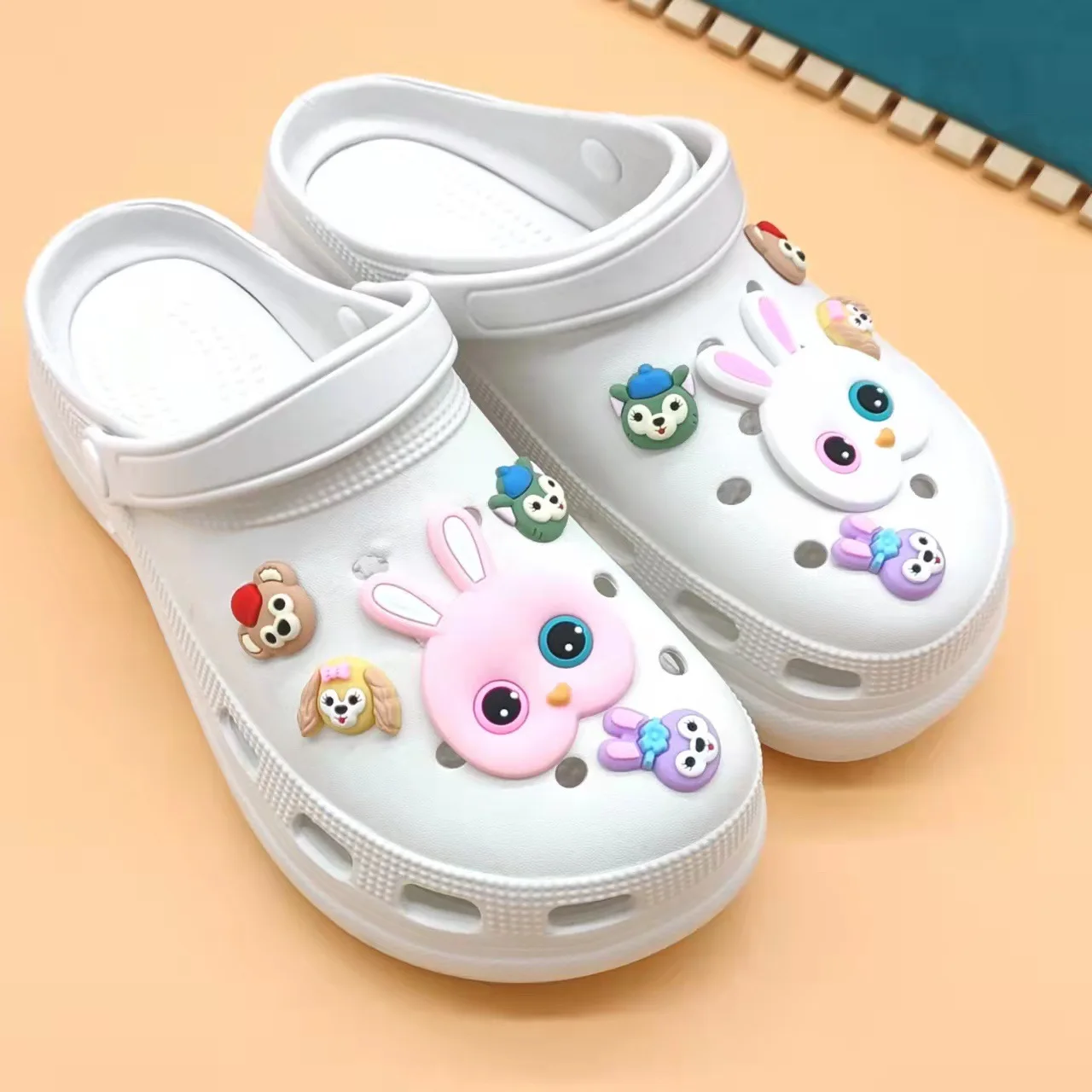 Trend Croc Shoes Jewelry Cartoon Fashion Comfortable Rabbit Ear Shoes Flower Girl Holiday Gift Croc Charms Designer