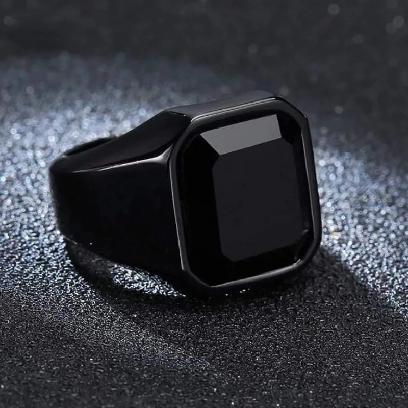 

Classic Inlaid Black Gemstone Men's Gold Ring New Fashion Temperament Luxury To Attend The Banquet Business Square Ring